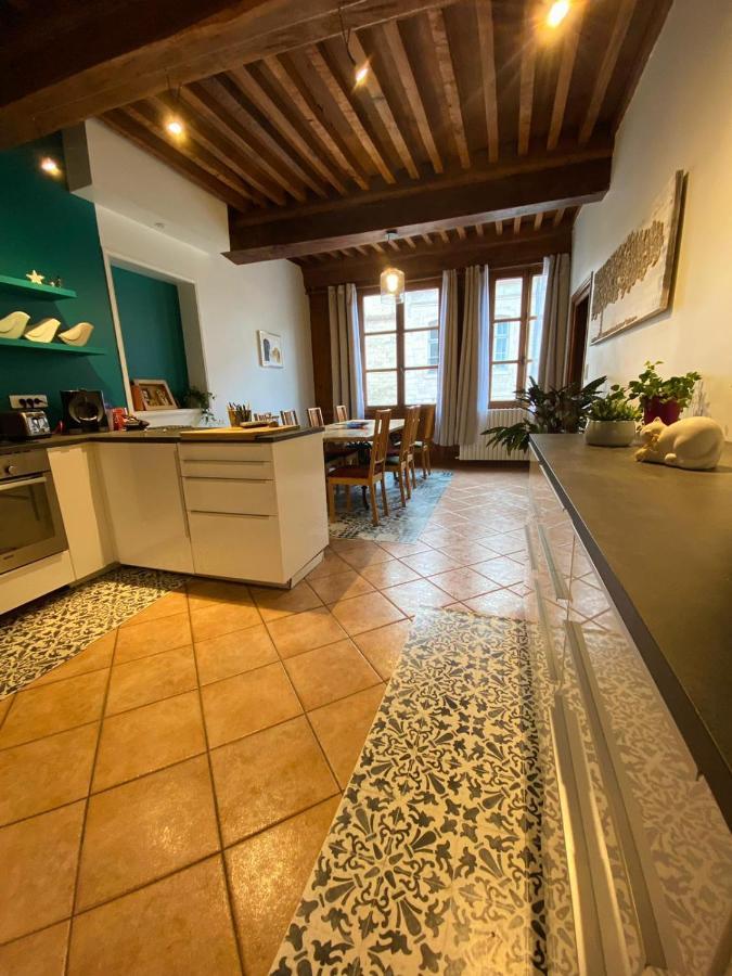 Vaste Appartement Centre Historique De Dole Exteriér fotografie
