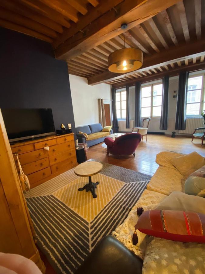 Vaste Appartement Centre Historique De Dole Exteriér fotografie