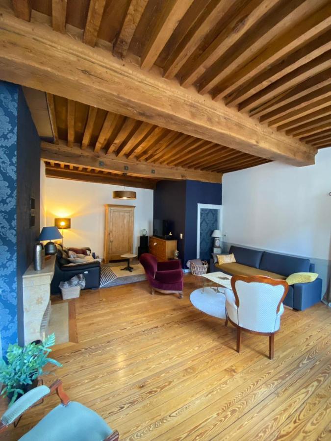 Vaste Appartement Centre Historique De Dole Exteriér fotografie
